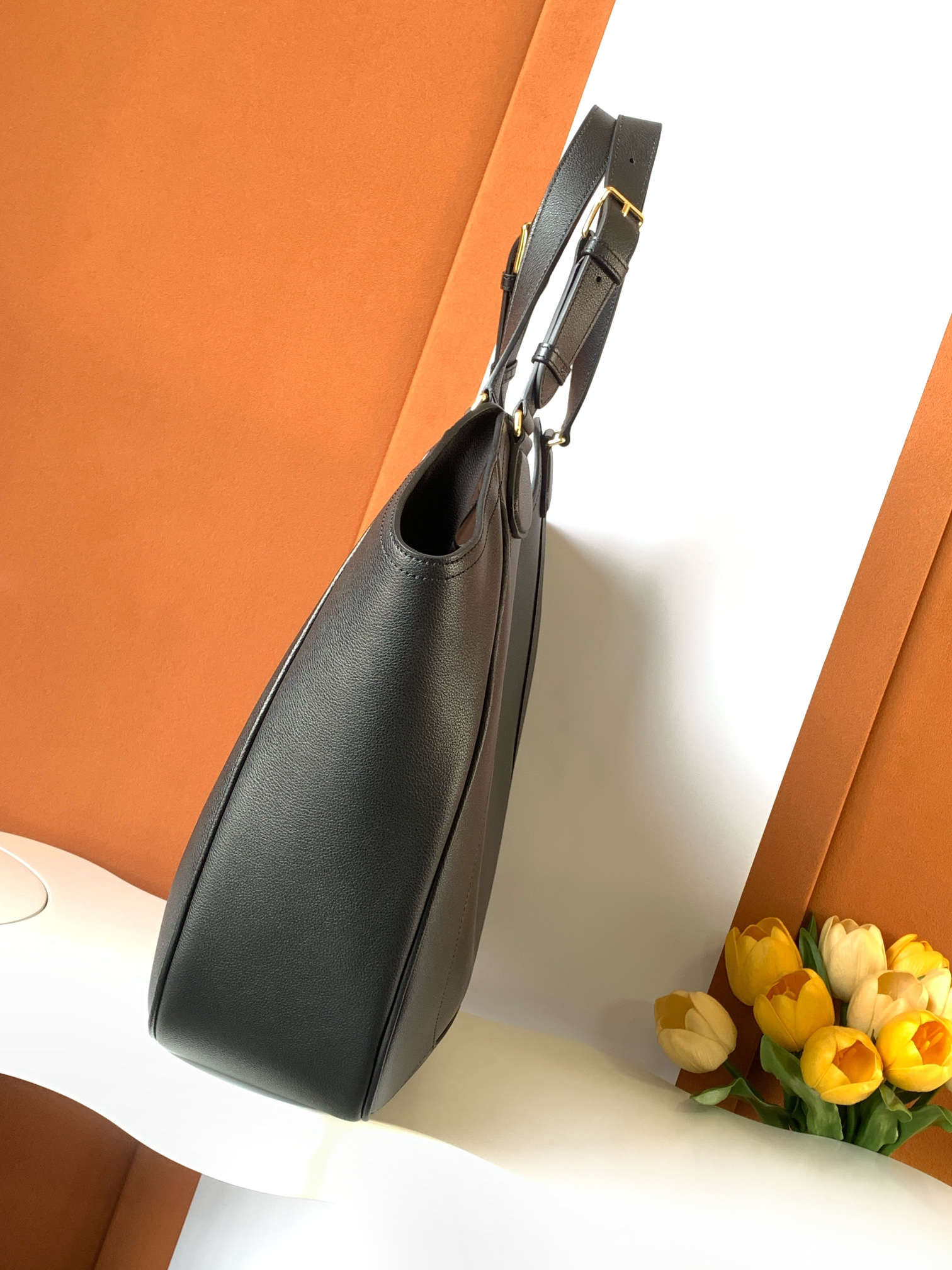 Quiet Luxury Minimalist Hobo B - Quiet Luxury Bags Tote ulasan dan harga
