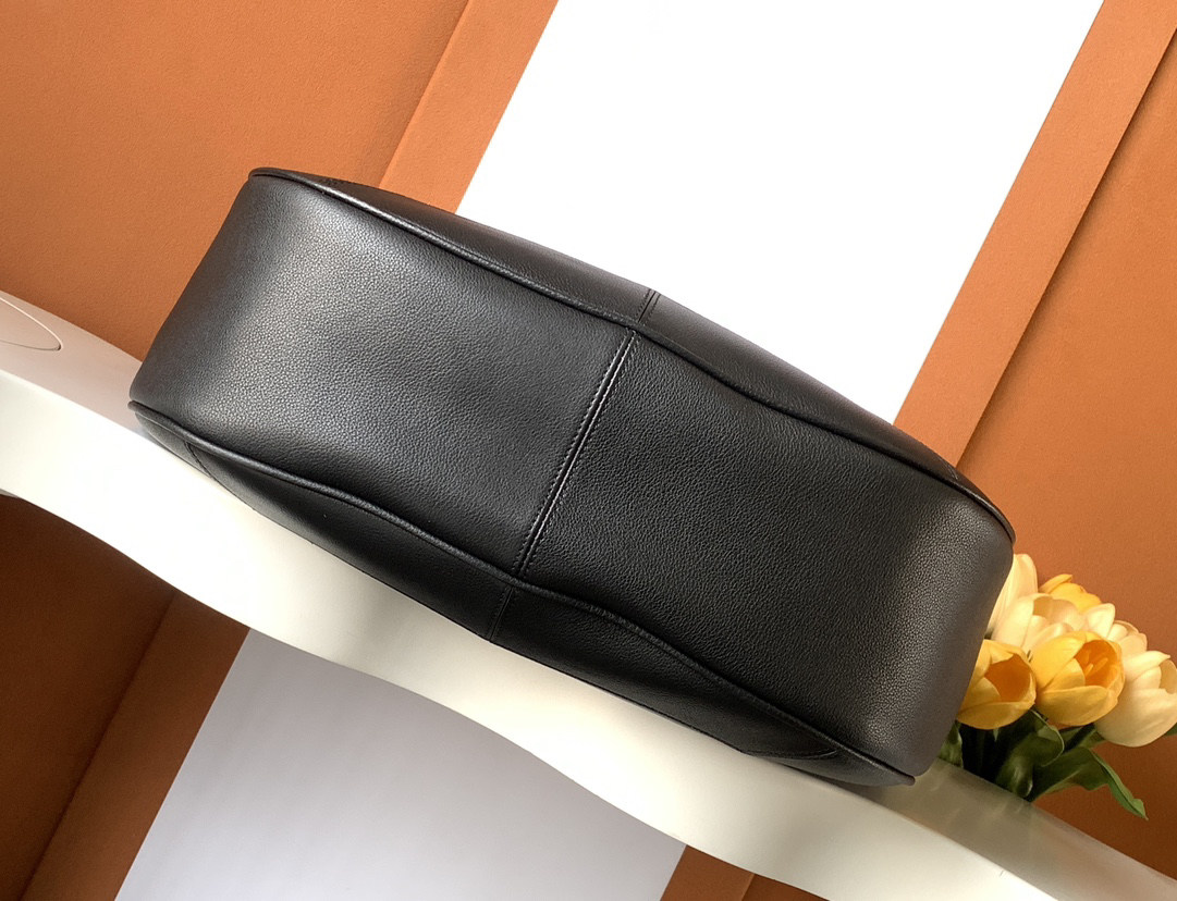 Quiet Luxury Minimalist Hobo B - Quiet Luxury Bags Tote ulasan dan harga