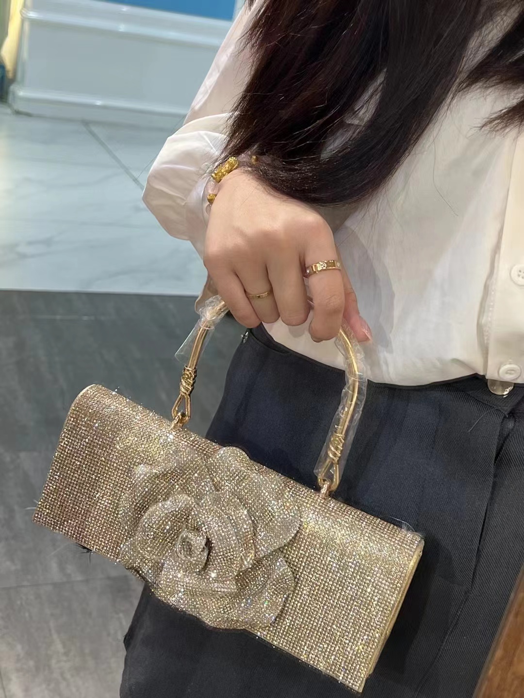 Glitter Diamond Floral Square  - Luxury Bags Supplier ulasan dan harga